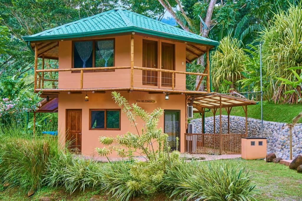 Manoas Bed & Breakfast Uvita Exterior photo