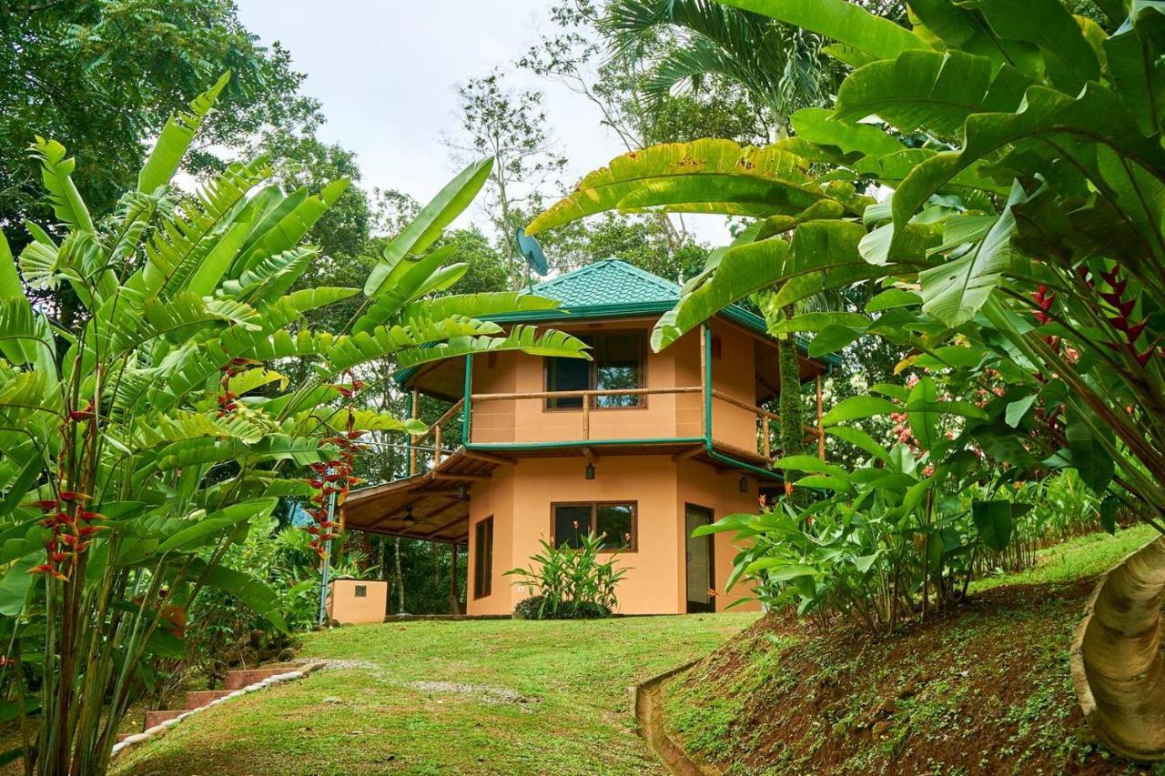 Manoas Bed & Breakfast Uvita Exterior photo