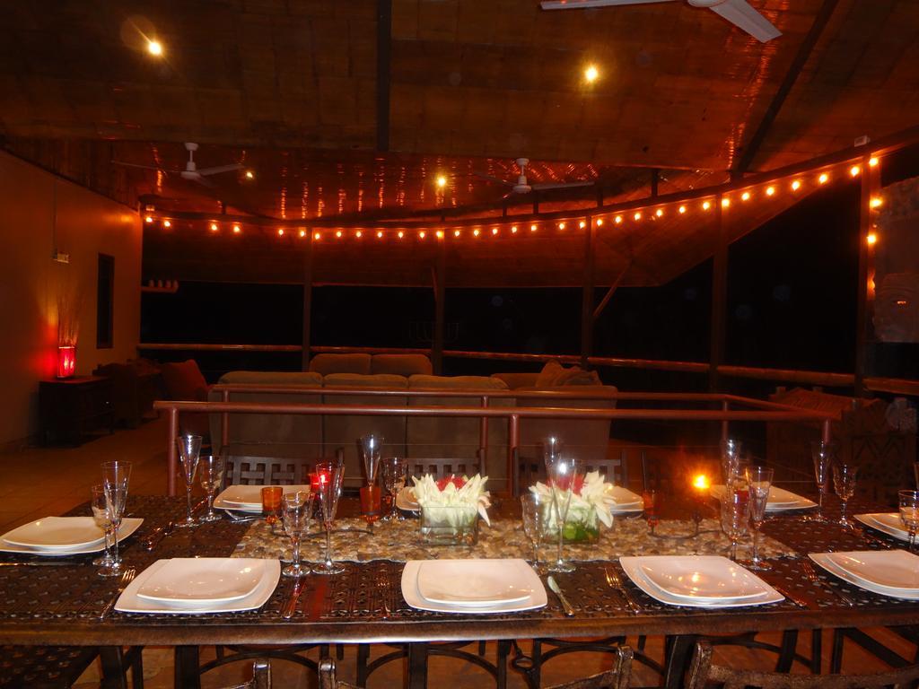Manoas Bed & Breakfast Uvita Exterior photo