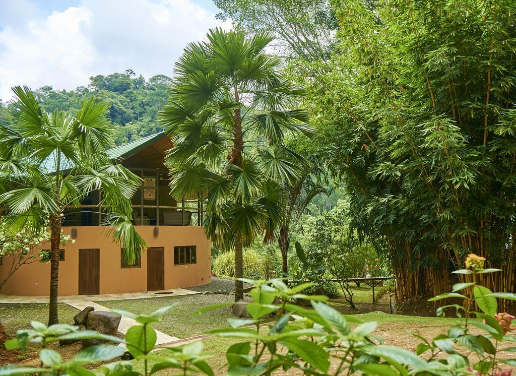 Manoas Bed & Breakfast Uvita Exterior photo
