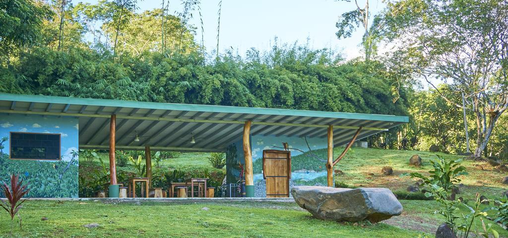 Manoas Bed & Breakfast Uvita Exterior photo